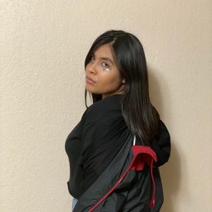 Meet your Posher, Eliza